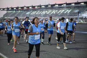 BIB: 52611
                            <button type="button" onclick="openModal(10463478)" class="btn btn-primary btn-sm float-right btn-popup" data-toggle="modal" data-target=".modal-high-quality">
                        <i class="fas fa-shopping-cart"></i> Add to Cart
                    </button>
                                            <button type="button" onclick="isThisMe(10463478, true)" class="btn btn-success btn-sm float-right btn-popup btn-isme hidden" data-toggle="tooltip" data-placement="bottom" title="นี่คือรูปของคุณใช่ไหม คลิกที่นี่เพื่อเอาเข้าอัลบั้ม">
                        <i class="fas fa-plus"></i> Add to album
                    </button>
                    <button type="button" onclick="isThisMe(10463478, false)" class="btn btn-warning btn-sm float-right btn-popup btn-isnotme hidden">
                        <i class="fas fa-ban"></i> Remove from album
                    </button>